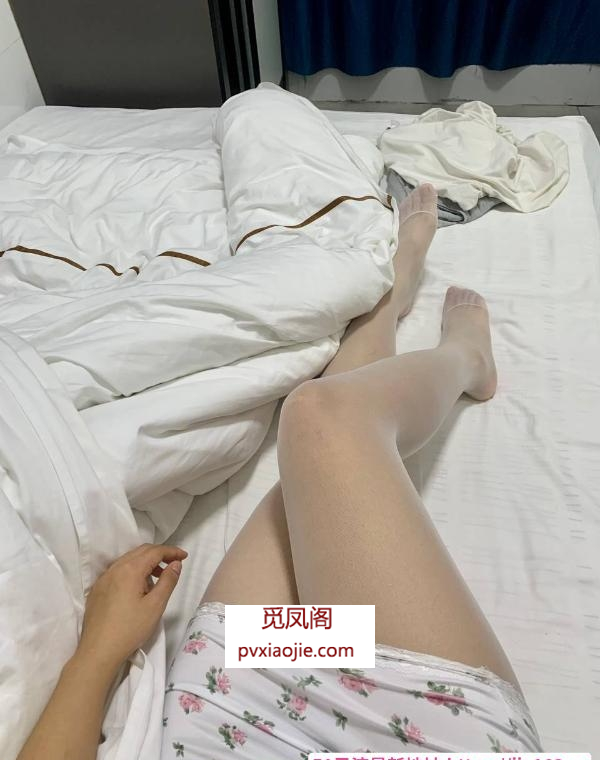 服务型大胸小妹